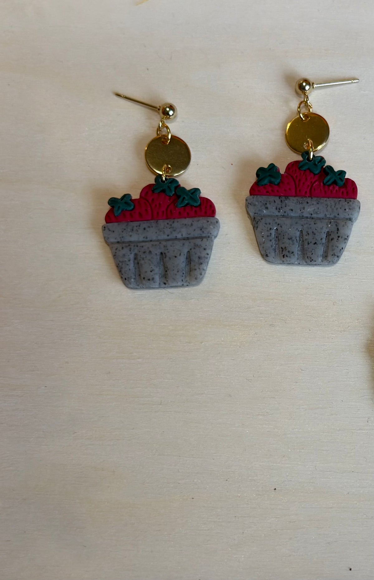 Berry Sweet Strawberry Basket Dangles